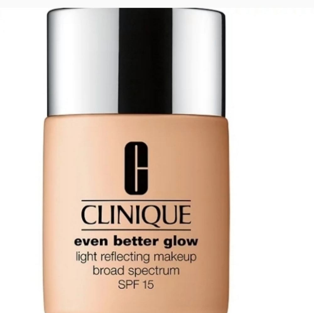 4 piece Clinique Makeup & Brush Bundle NWT